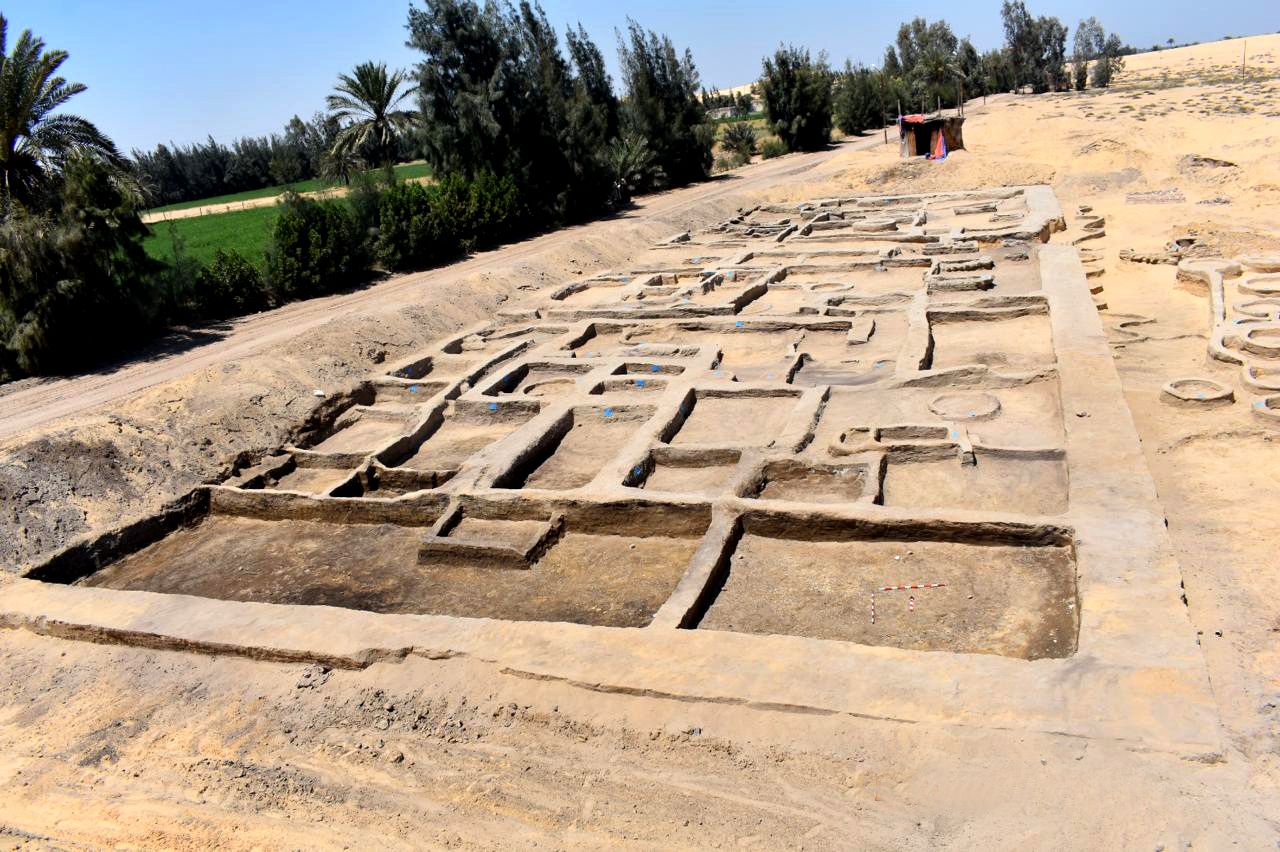 اثار 3